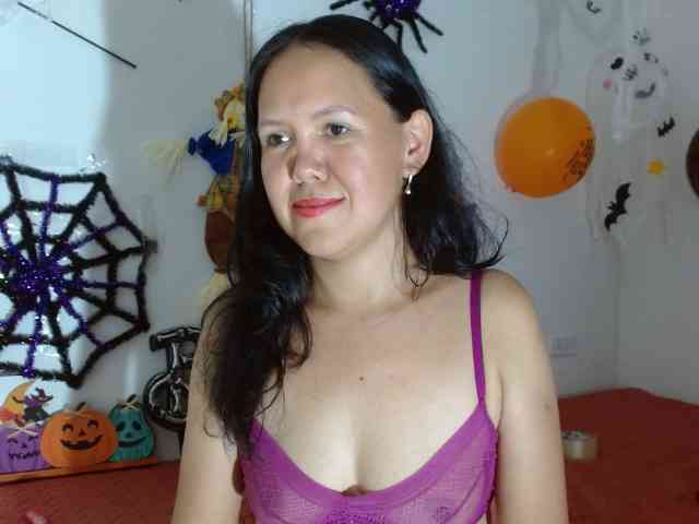 Model: marilyn-beautifullyhairy
