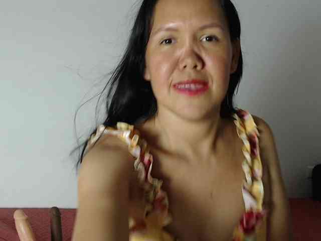 marilyn-beautifullyhairy webcam