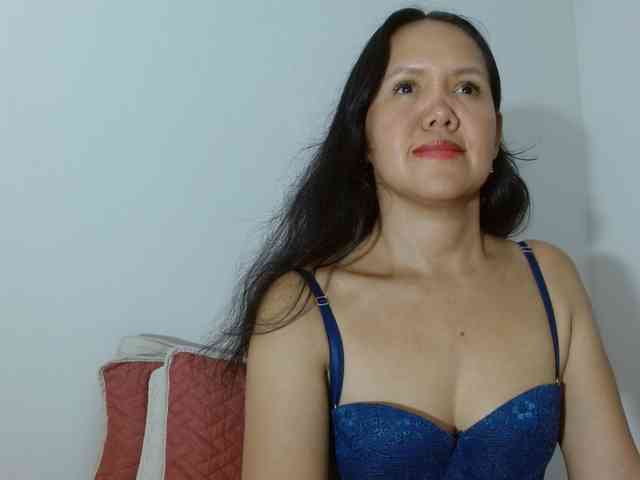 marilyn-beautifullyhairy webcam