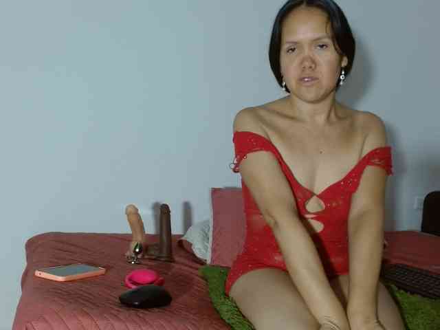 marilyn-beautifullyhairy webcam