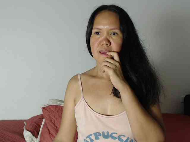 marilyn-beautifullyhairy webcam