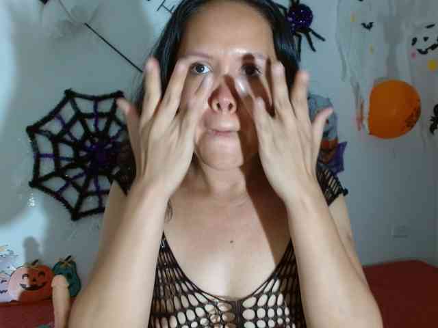 marilyn-beautifullyhairy marilyn-beautifullyhairy