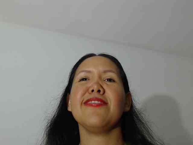 marilyn-beautifullyhairy webcam