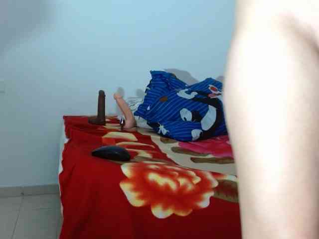 marilyn-beautifullyhairy webcam