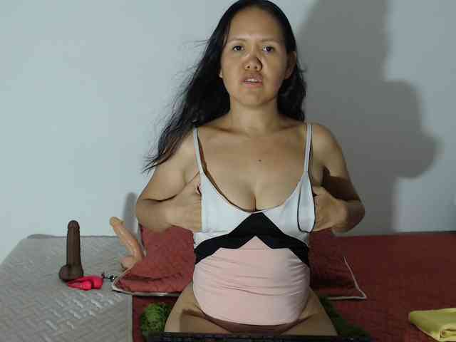 marilyn-beautifullyhairy webcam