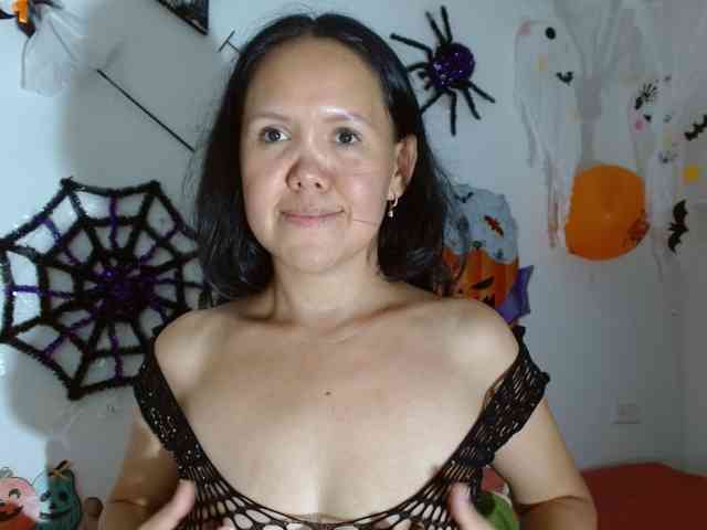 marilyn-beautifullyhairy marilyn-beautifullyhairy