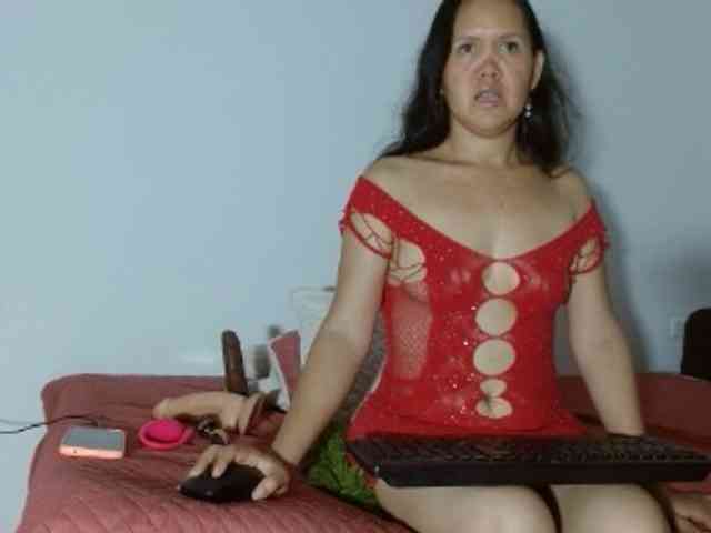 marilyn-beautifullyhairy webcam