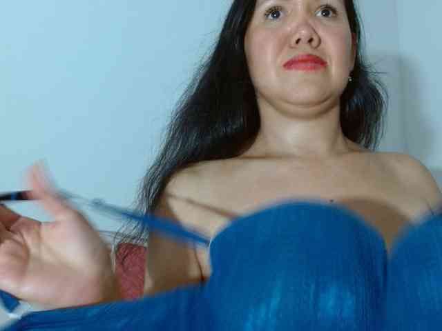 marilyn-beautifullyhairy webcam