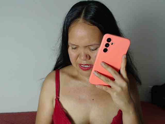 marilyn-beautifullyhairy webcam