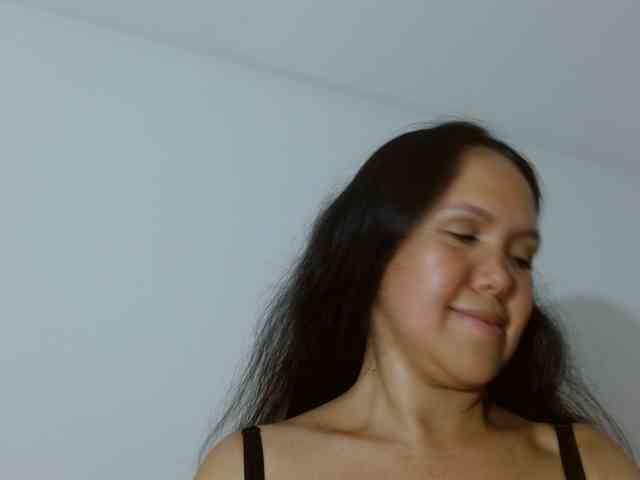marilyn-beautifullyhairy webcam