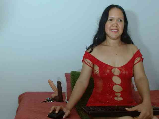 marilyn-beautifullyhairy webcam