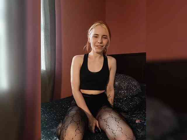 MissKitsune webcam