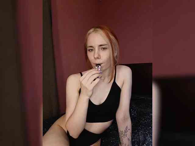 MissKitsune webcam