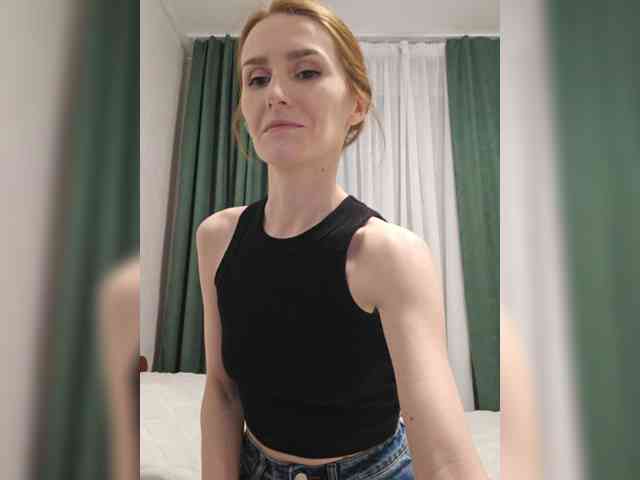 Real_brown-haired webcam