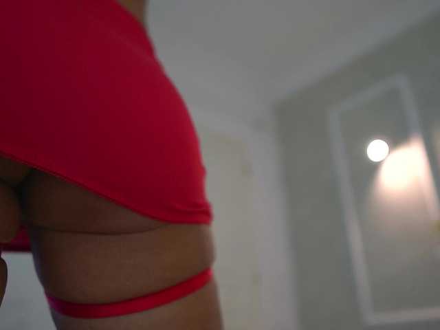 Sex chat gratuit in direct cu MyaBlack pe BongaCams