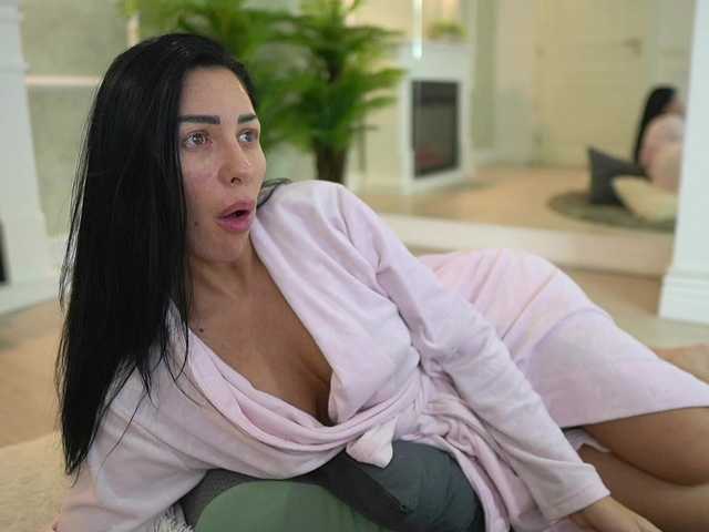 Sex chat gratuit in direct cu MyaBlack pe BongaCams