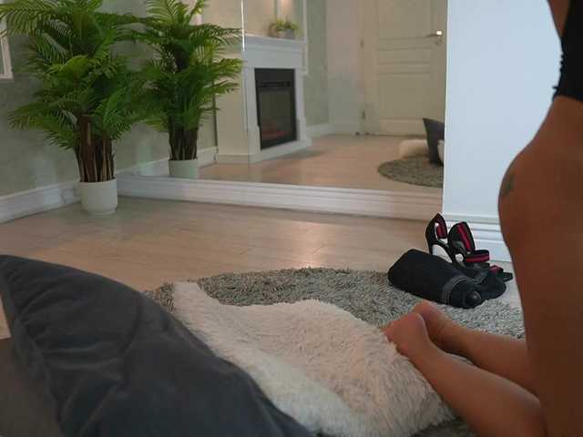 MyaBlack's BongaCams show and profile