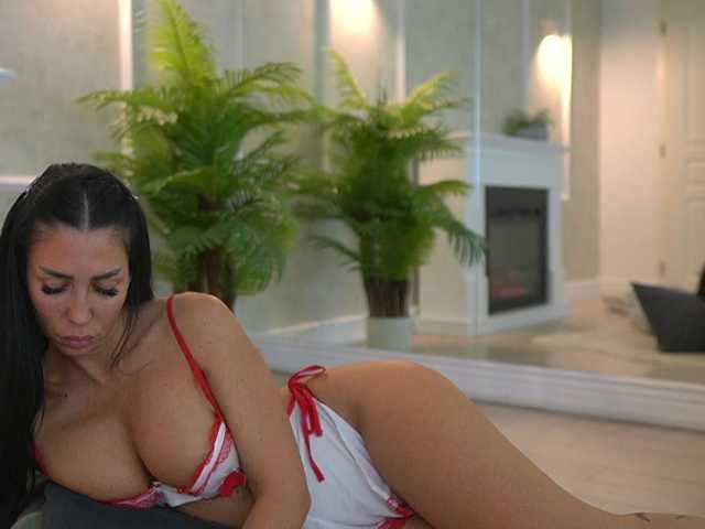 MyaBlack live cam on BongaCams