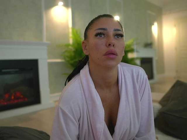 MyaBlack live cam on BongaCams