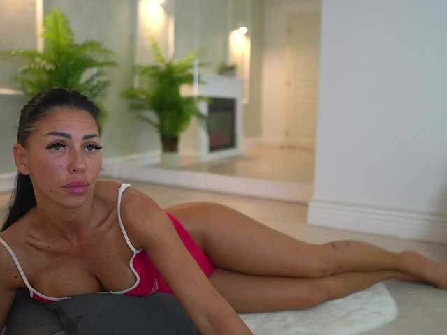 MyaBlack live cam on BongaCams