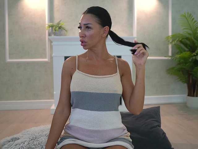 Sex chat gratuit in direct cu MyaBlack pe BongaCams