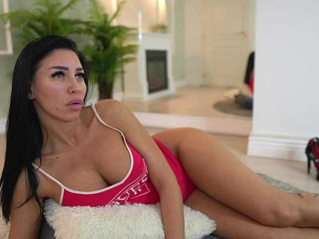 MyaBlack's BongaCams show and profile