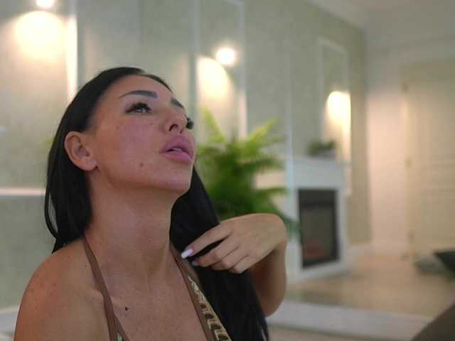 MyaBlack live cam on BongaCams