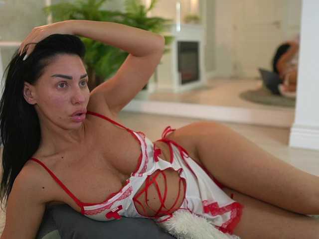 Sex chat gratuit in direct cu MyaBlack pe BongaCams