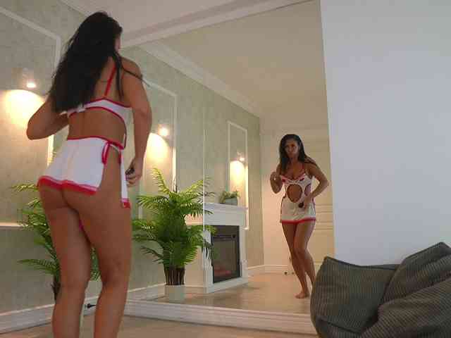 MyaBlack Live Webcam on BongaCams