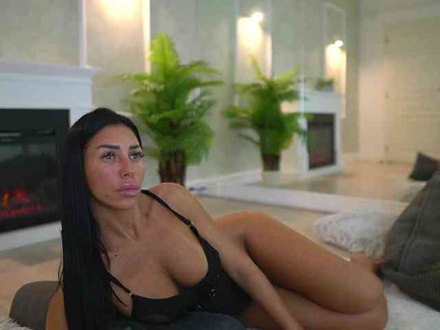MyaBlack webcam
