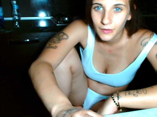 Diavoletta98 live cam