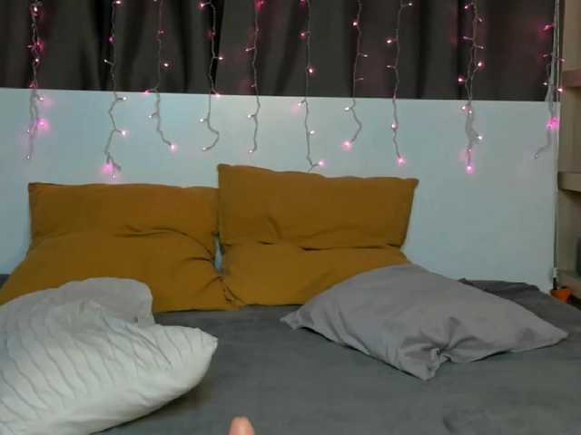 IninityKitty live webcam show