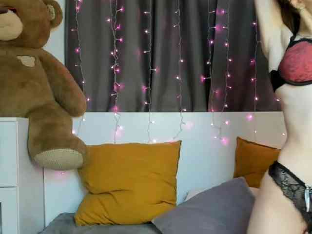 IninityKitty webcam