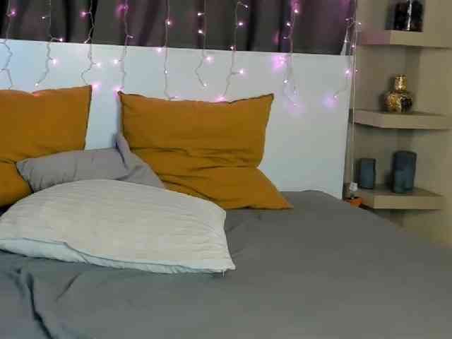 IninityKitty webcam