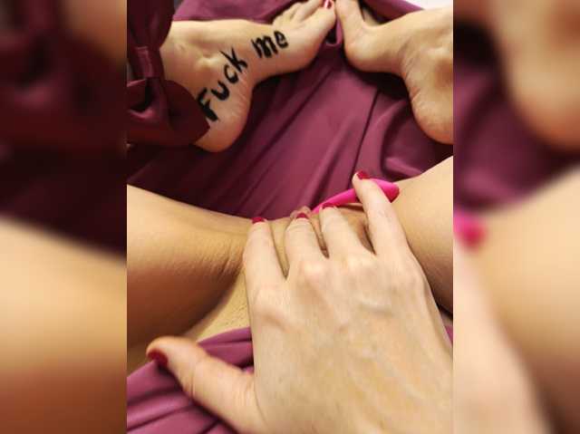 A_R_T_A live cam on BongaCams