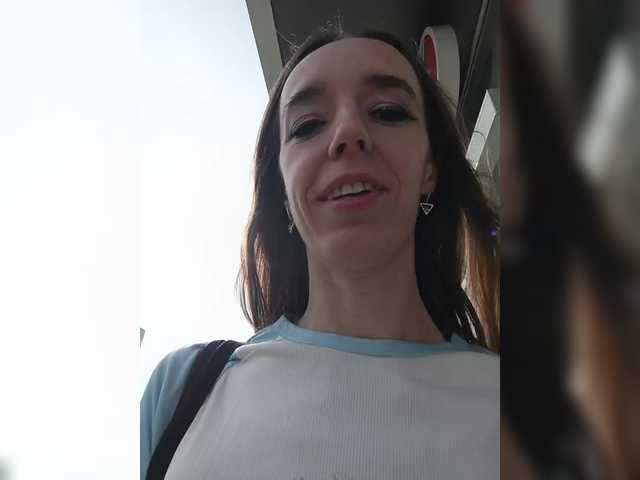 A_R_T_A — live female cam