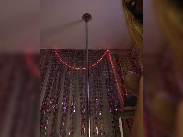 StarKristy live cam on BongaCams