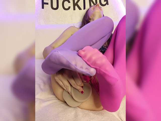 StarKristy live cam on BongaCams