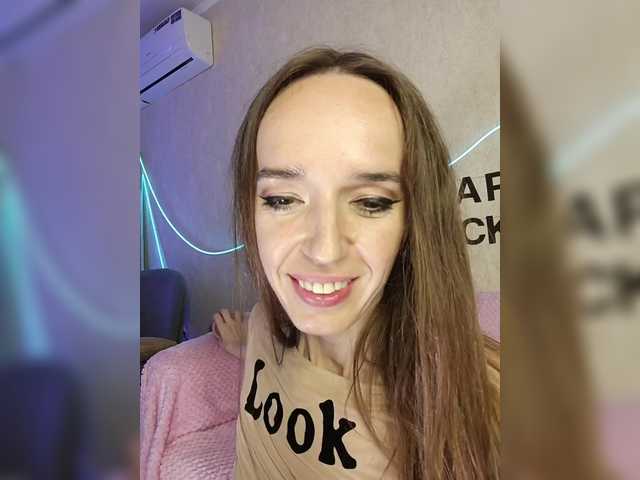 StarKristy live cam and statistics on UnifiedCams