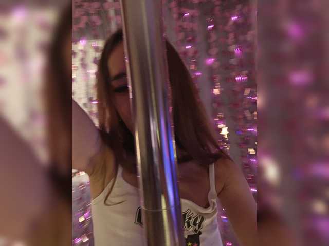 StarKristy live cam preview