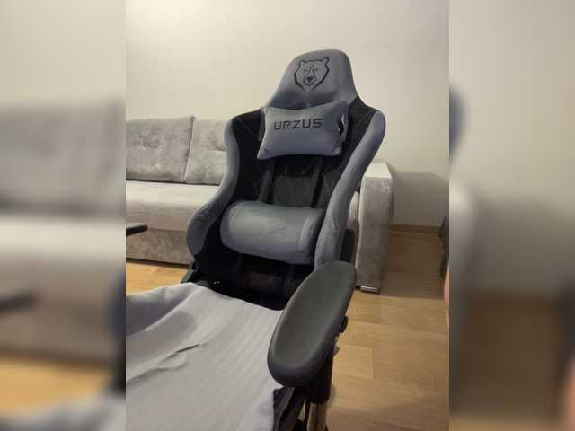 molochnaya000 live cam on BongaCams