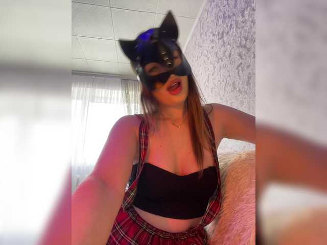 missisMilli's BongaCams show and profile