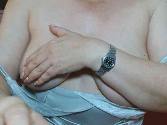 Maturepriscila webcam