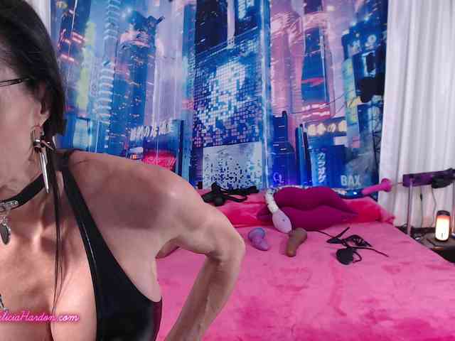 Modèle: FeliciaHardon1