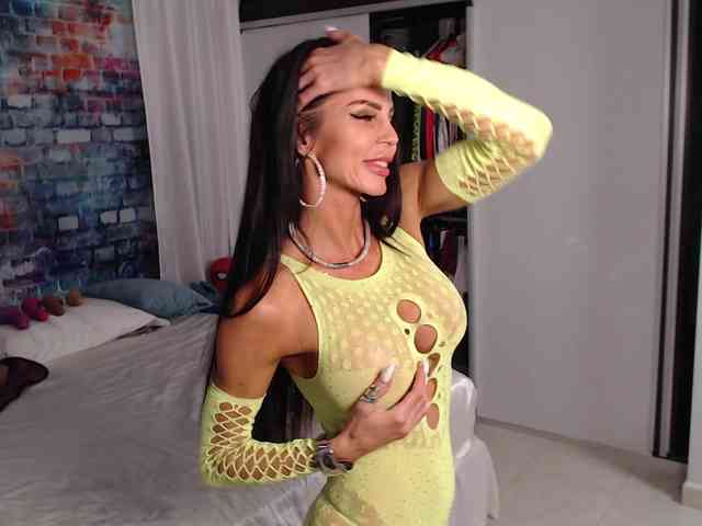 FeliciaHardon1 webcam
