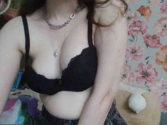 DearVioletta webcam