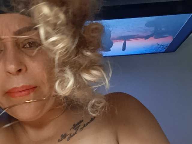 ariellth live webcam show