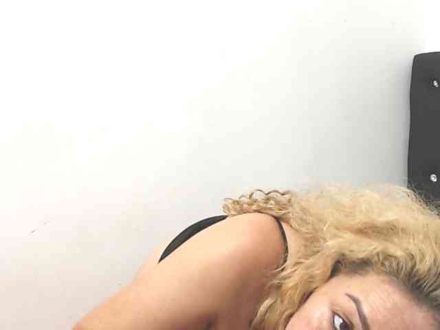ariellth webcam