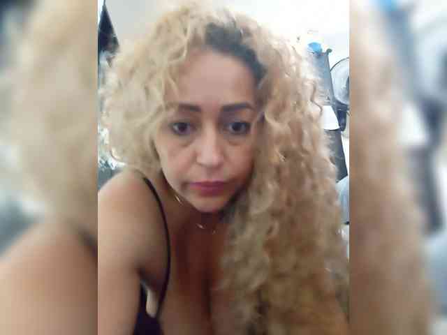 ariellth webcam