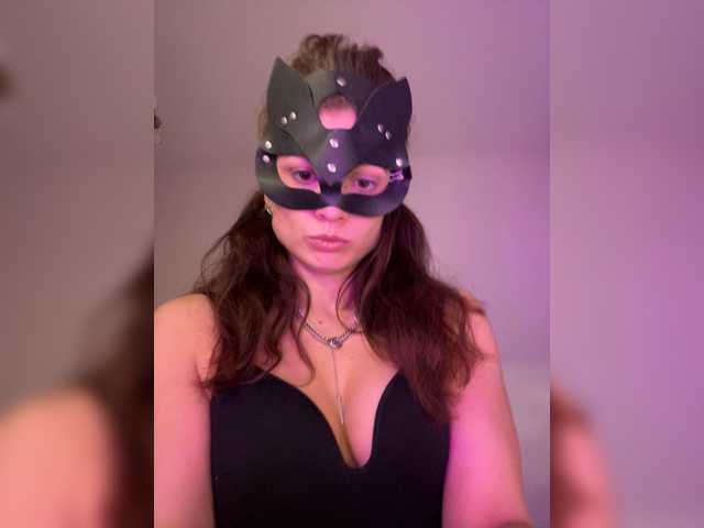 RoxyLover live cam on BongaCams